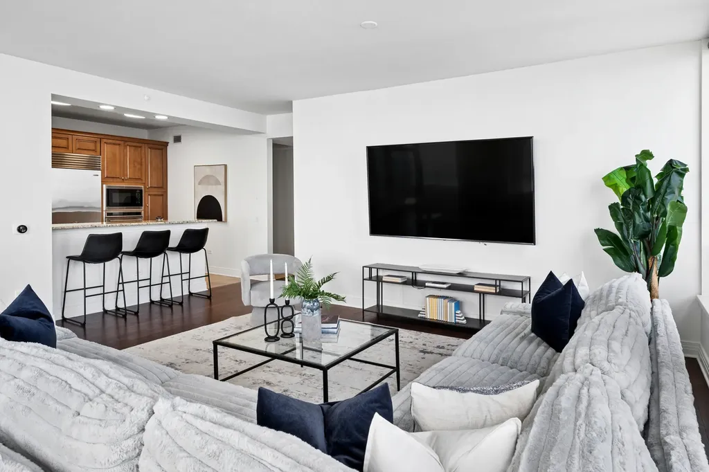 600 North Lake Shore Drive Chicago IL 60611