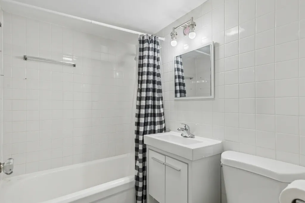 2656 North Newcastle Avenue Chicago IL 60707