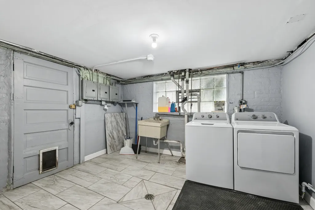 2656 North Newcastle Avenue Chicago IL 60707