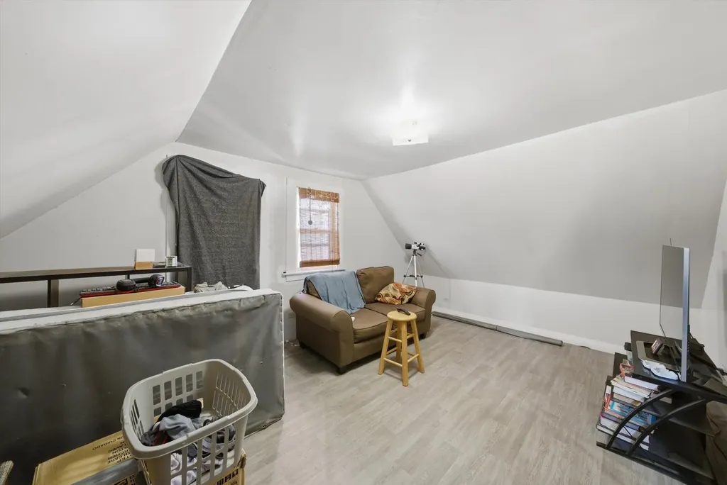 2627 West Montgomery Avenue Chicago IL 60632