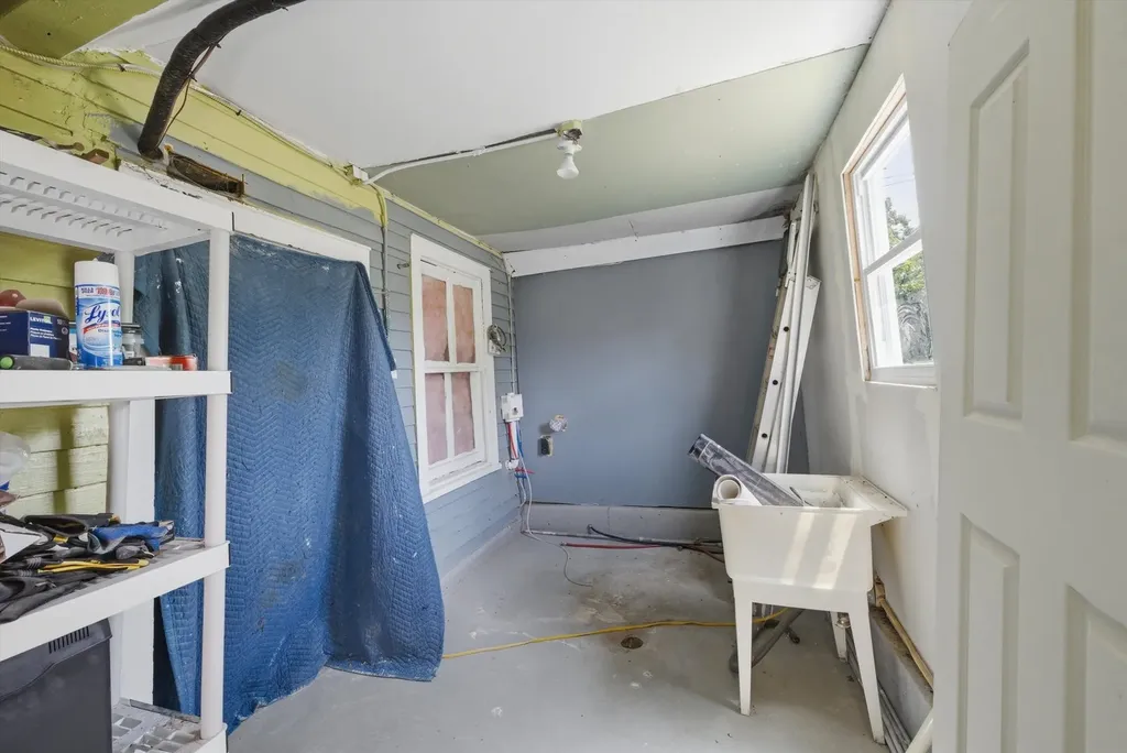 2627 West Montgomery Avenue Chicago IL 60632