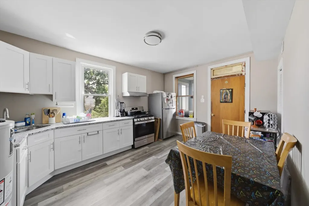 2627 West Montgomery Avenue Chicago IL 60632
