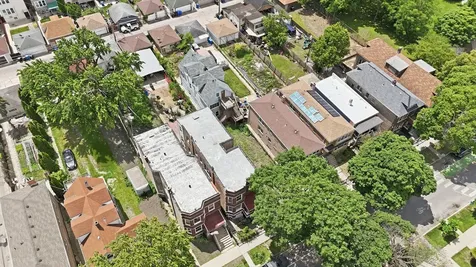 2627 West Montgomery Avenue Chicago IL 60632