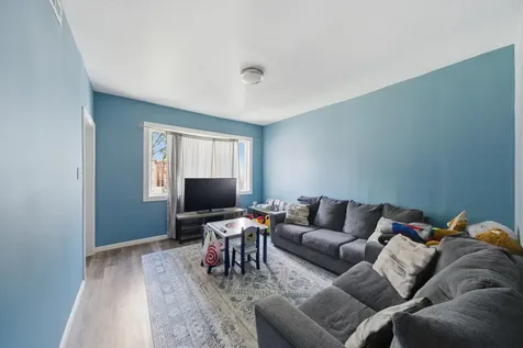 2627 West Montgomery Avenue Chicago IL 60632