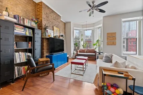 116 West Grand Avenue Chicago IL 60654