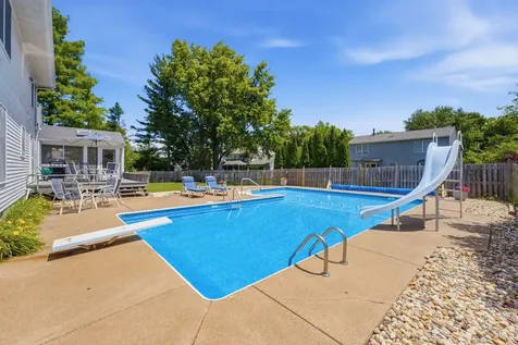 3610 73RD Street Moline IL 61265