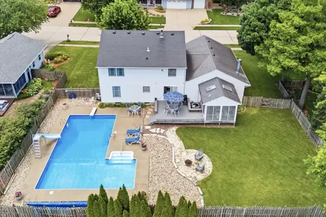 3610 73RD Street Moline IL 61265