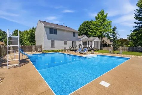 3610 73RD Street Moline IL 61265