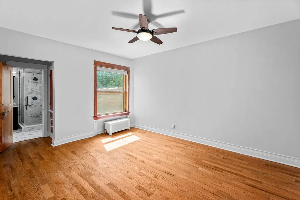 5437 South Hyde Park Boulevard Chicago IL 60615