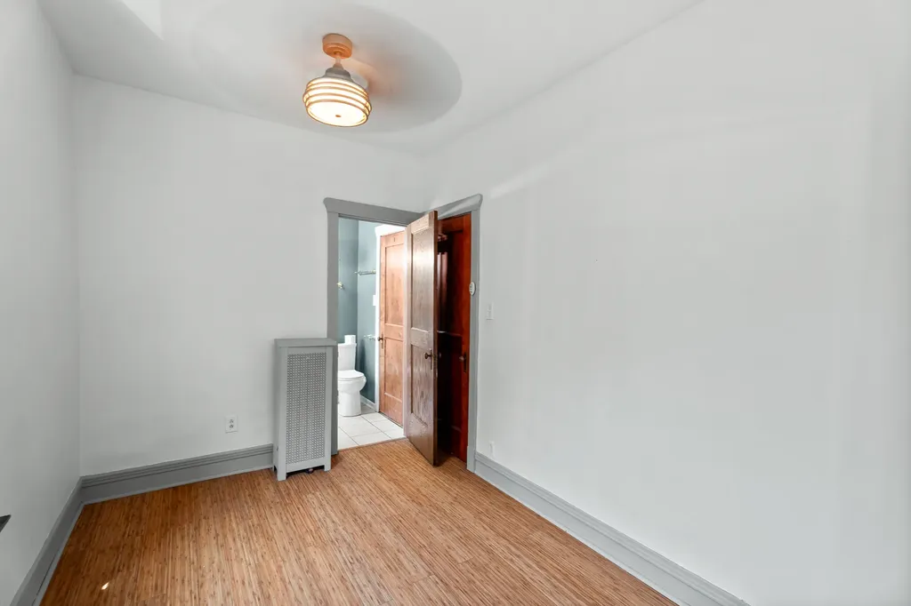 5437 South Hyde Park Boulevard Chicago IL 60615