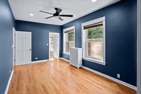 5437 South Hyde Park Boulevard Chicago IL 60615