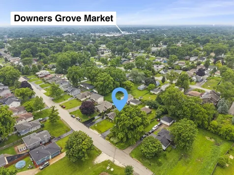 3904 North Adams Street Westmont IL 60559