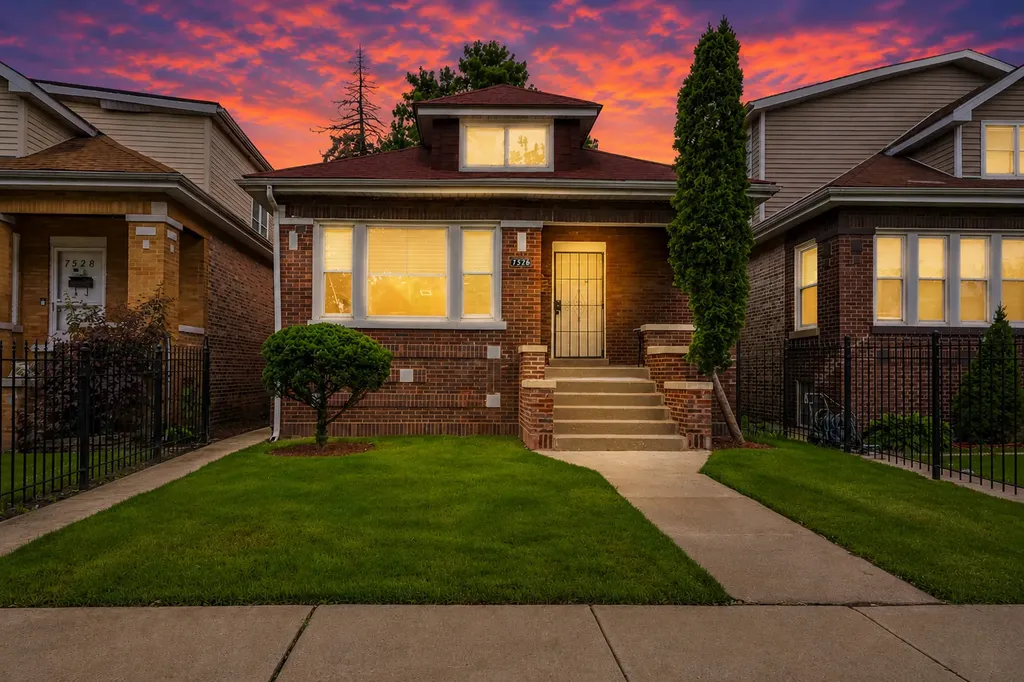 7526 South Honore Street Chicago IL 60620