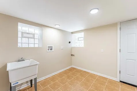 7526 South Honore Street Chicago IL 60620