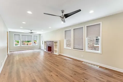 7526 South Honore Street Chicago IL 60620