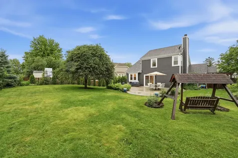 10 Washington Court Streamwood IL 60107