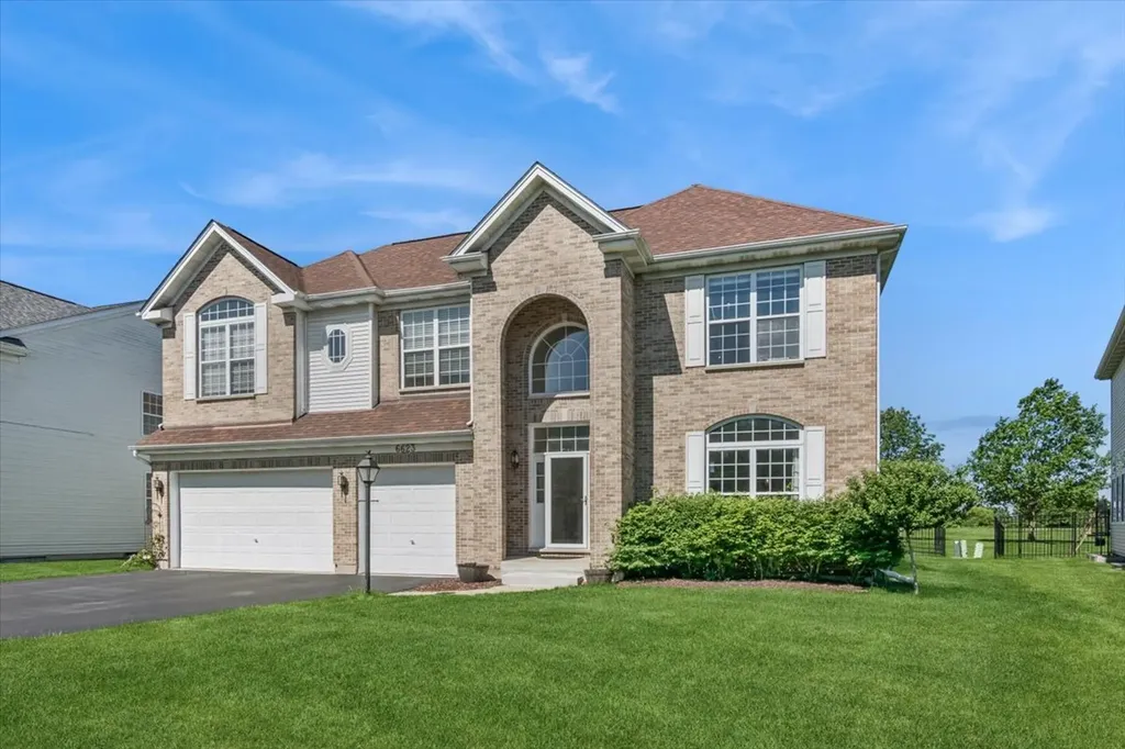 6623 Majestic Way Carpentersville IL 60110
