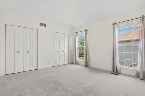6623 Majestic Way Carpentersville IL 60110