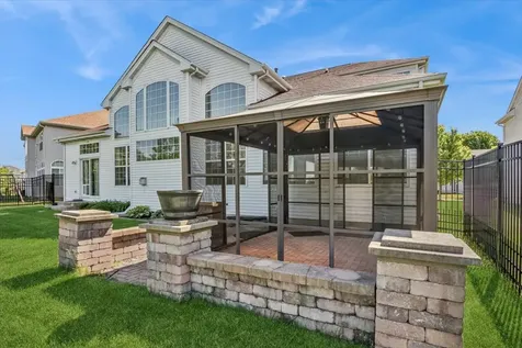 6623 Majestic Way Carpentersville IL 60110