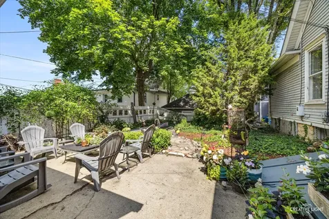 206 Oregon Avenue West Dundee IL 60118