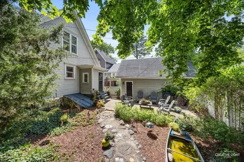 206 Oregon Avenue West Dundee IL 60118