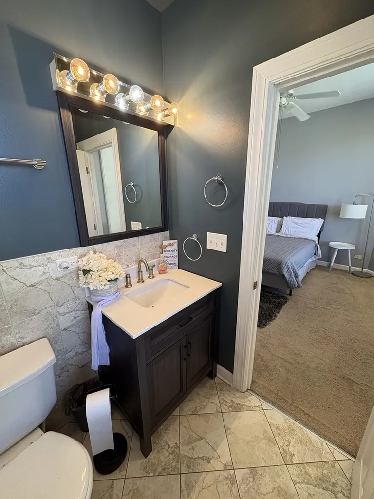 6435 South Kenwood Avenue Chicago IL 60637