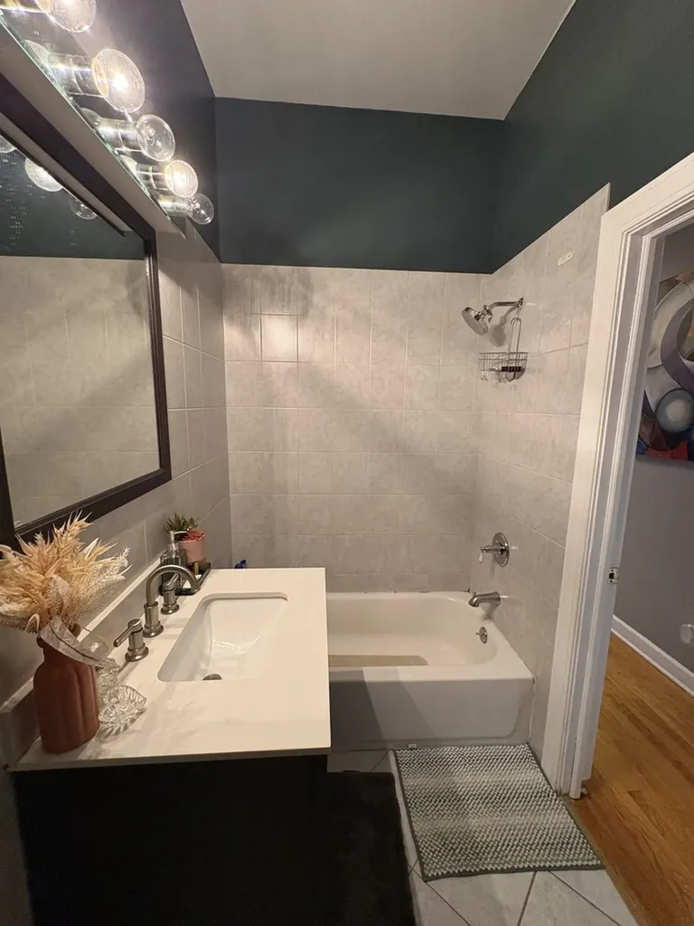 6435 South Kenwood Avenue Chicago IL 60637