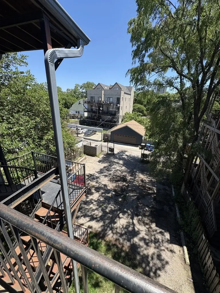 6435 South Kenwood Avenue Chicago IL 60637
