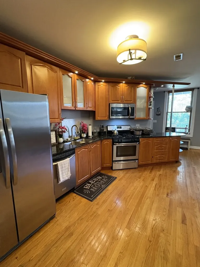 6435 South Kenwood Avenue Chicago IL 60637