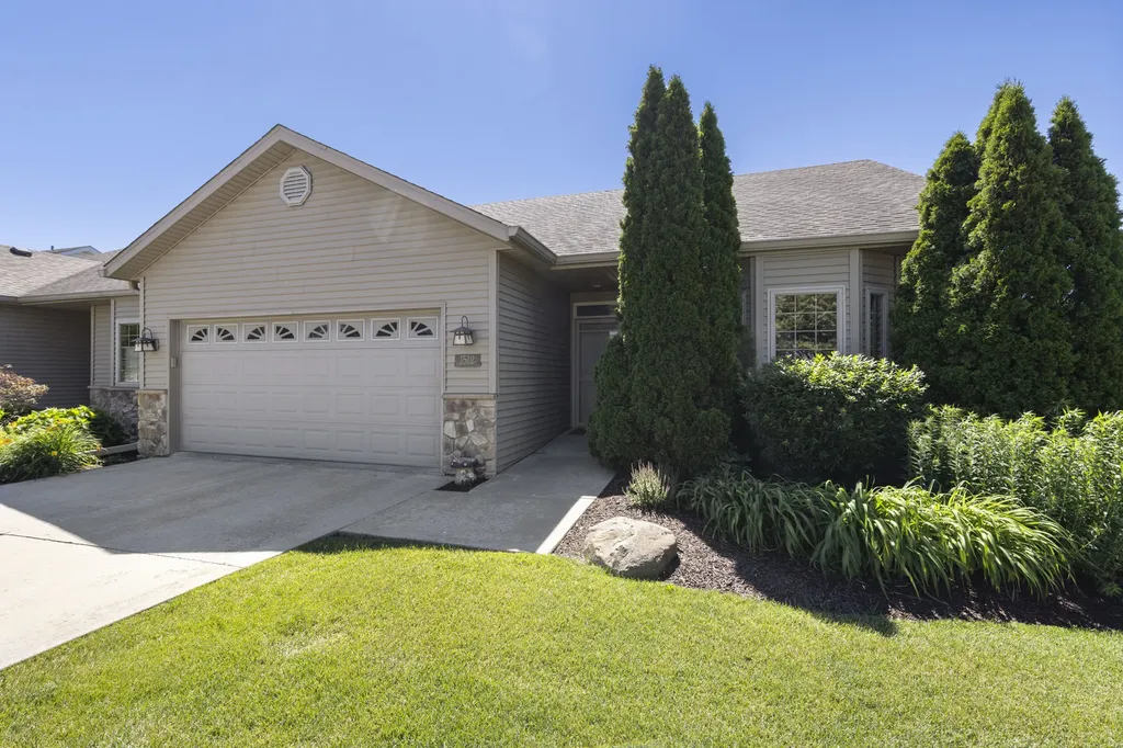1512 Boulder Creek Court Rockford IL 61108