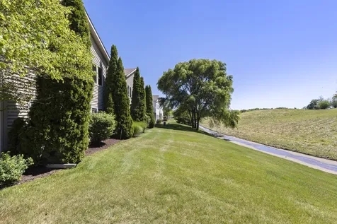1512 Boulder Creek Court Rockford IL 61108