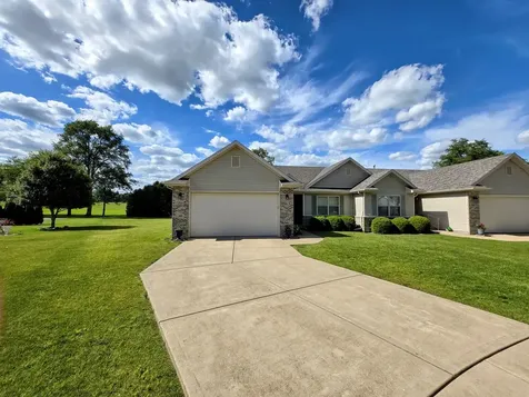 963 Brown Drive Momence IL 60954