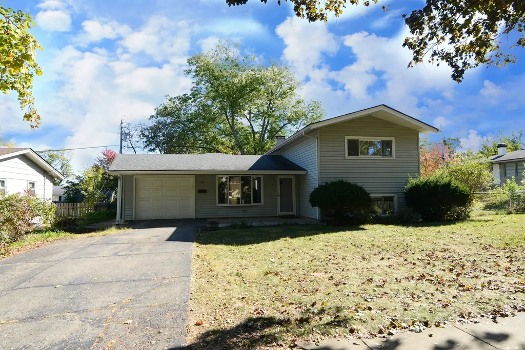 134 South 19th Street St. Charles IL 60174