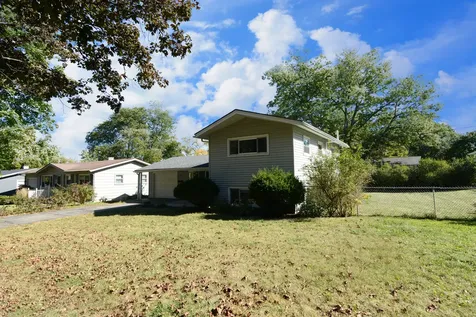 134 South 19th Street St. Charles IL 60174