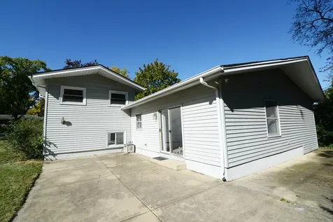134 South 19th Street St. Charles IL 60174