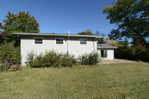 134 South 19th Street St. Charles IL 60174