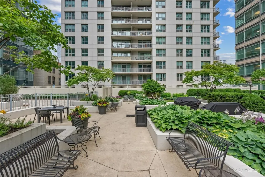 125 South Jefferson Street Chicago IL 60661