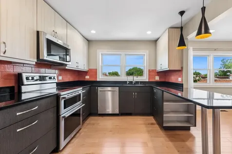 930 Hinman Avenue Evanston IL 60202