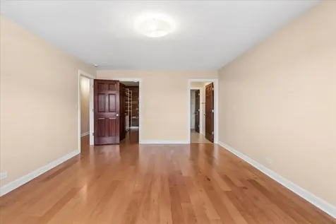 930 Hinman Avenue Evanston IL 60202