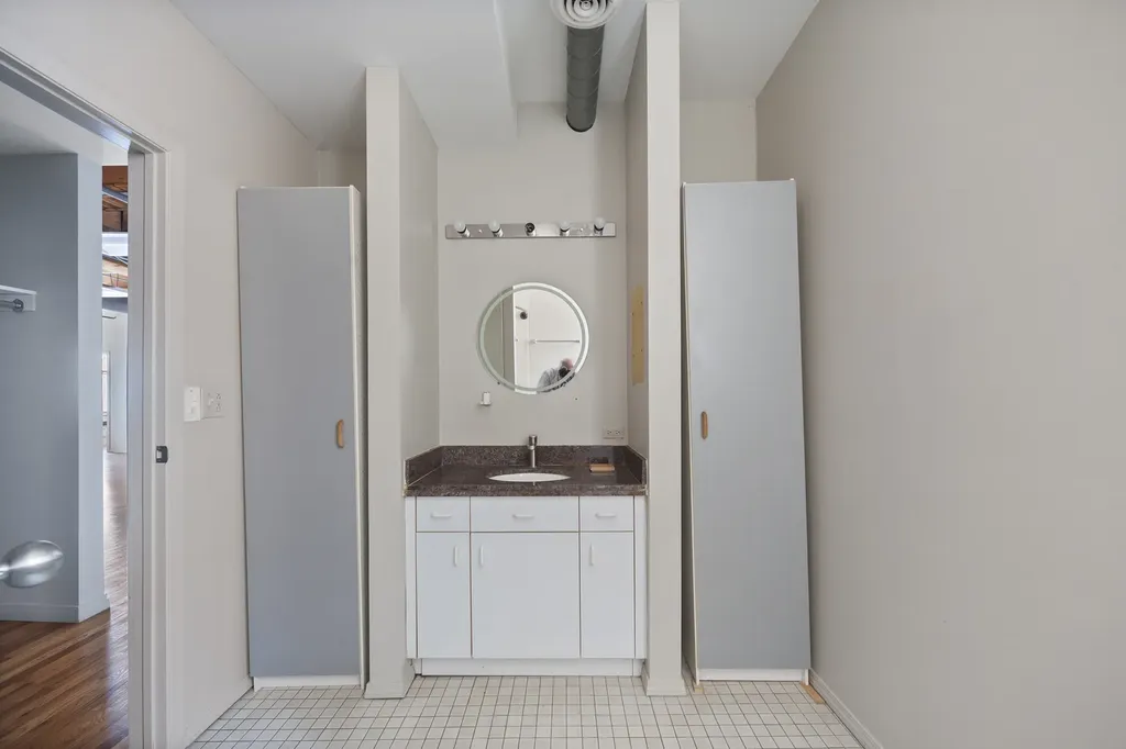 368 West Huron Street Chicago IL 60654