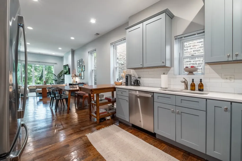 2017 West Huron Street Chicago IL 60612