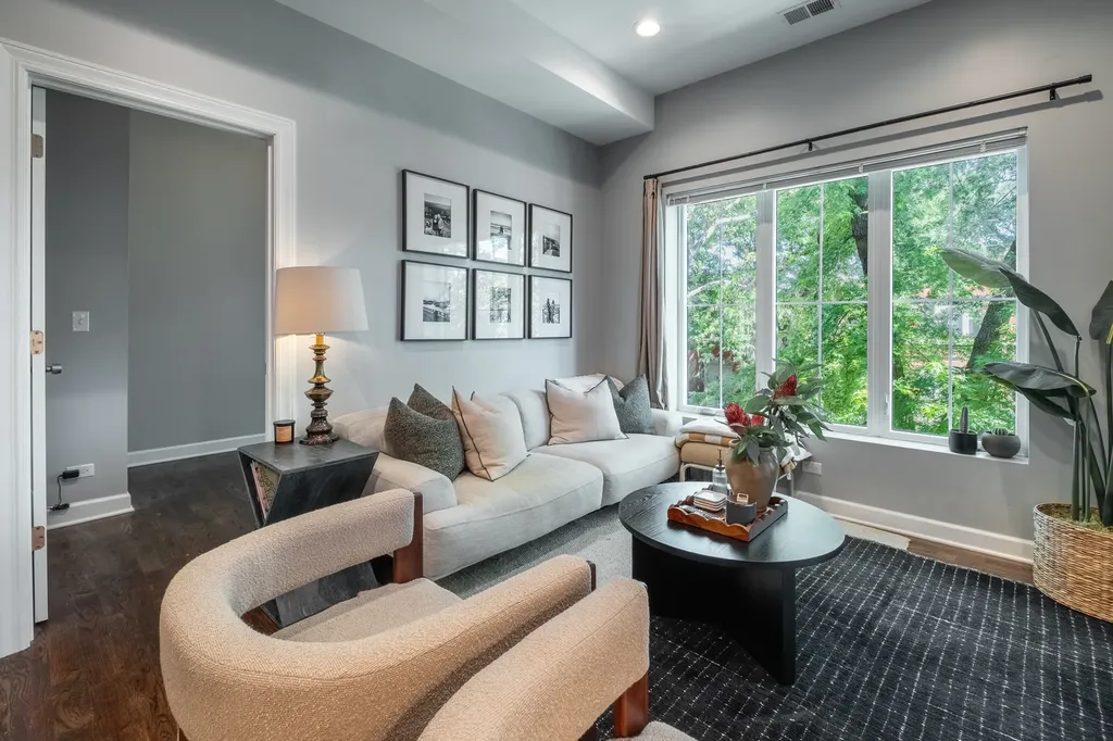 2017 West Huron Street Chicago IL 60612