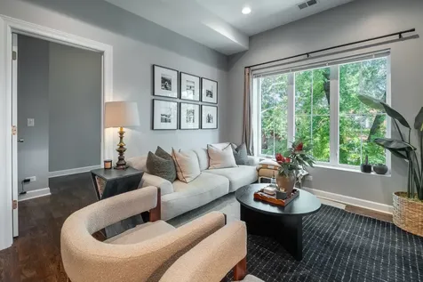 2017 West Huron Street Chicago IL 60612