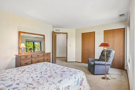 2545 Harbor Drive Joliet IL 60431