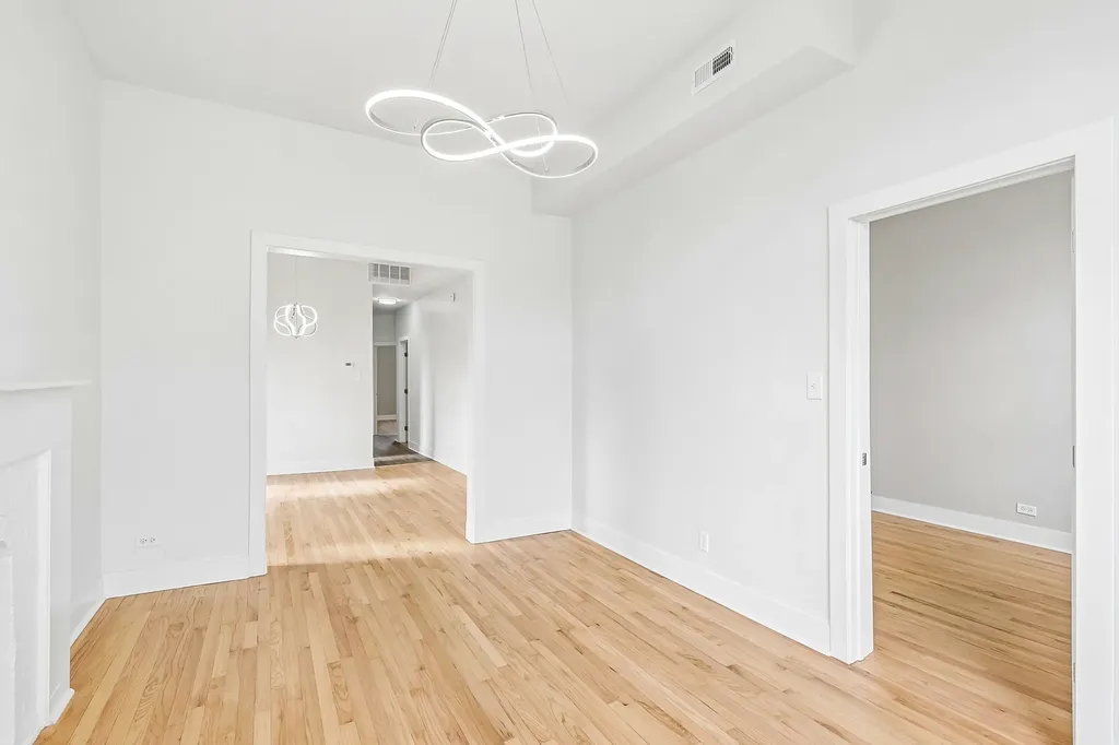 4351 West Maypole Avenue Chicago IL 60624