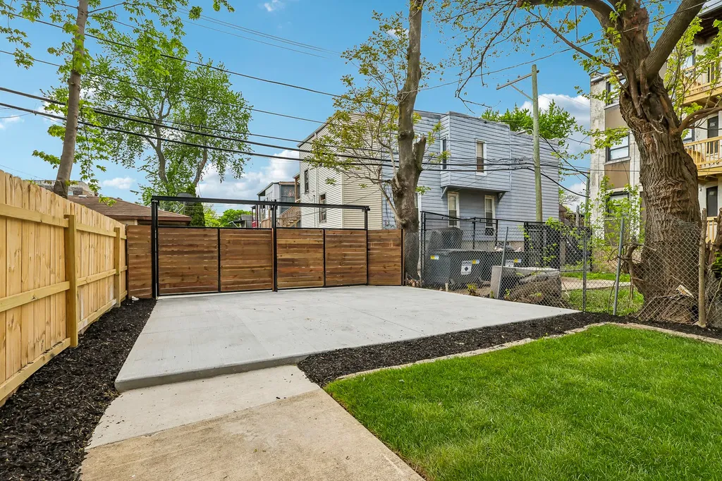 4351 West Maypole Avenue Chicago IL 60624