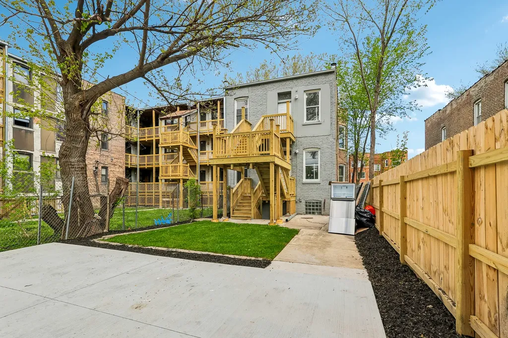 4351 West Maypole Avenue Chicago IL 60624