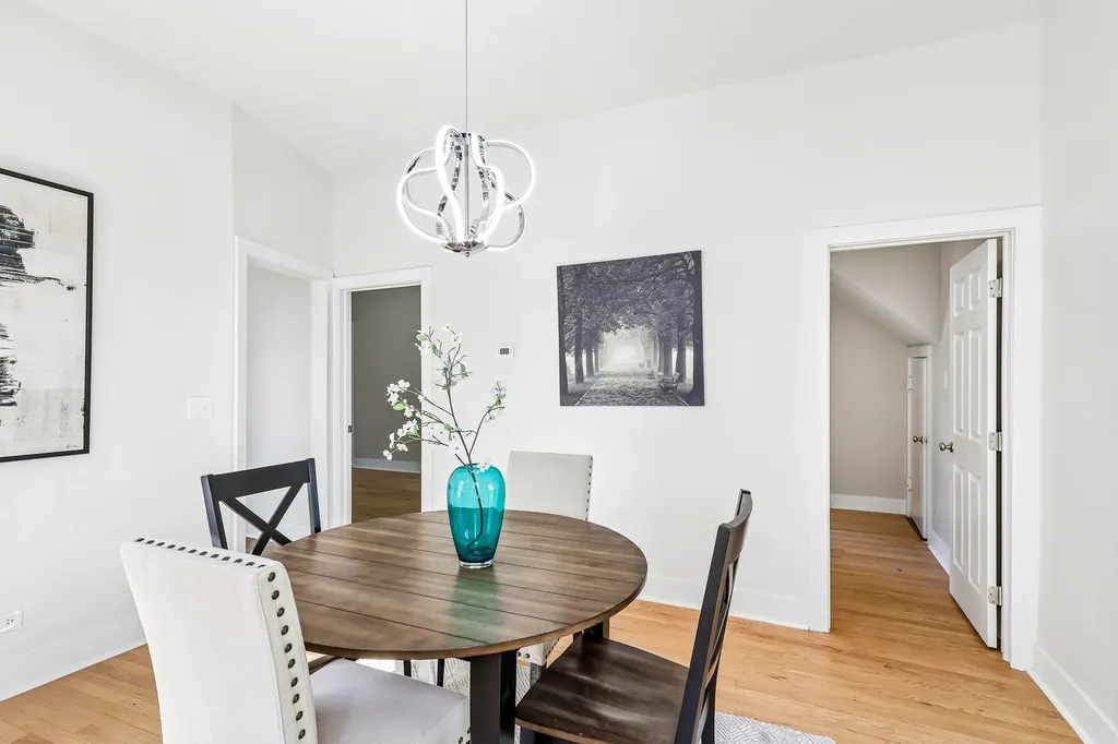 4351 West Maypole Avenue Chicago IL 60624