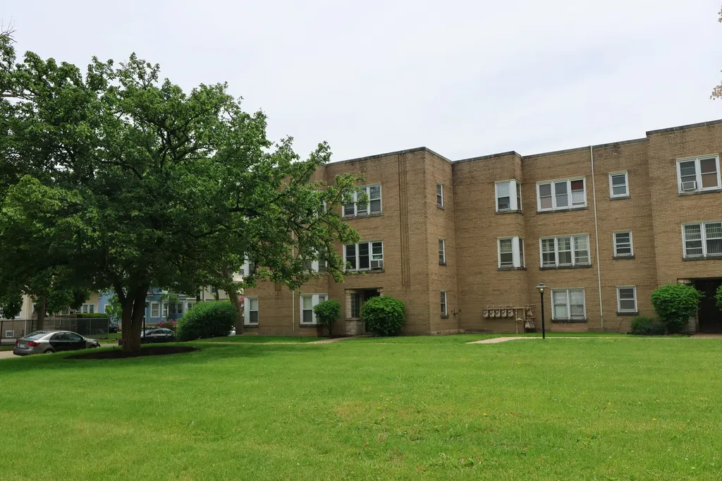 1747 West 95th Place Chicago IL 60643