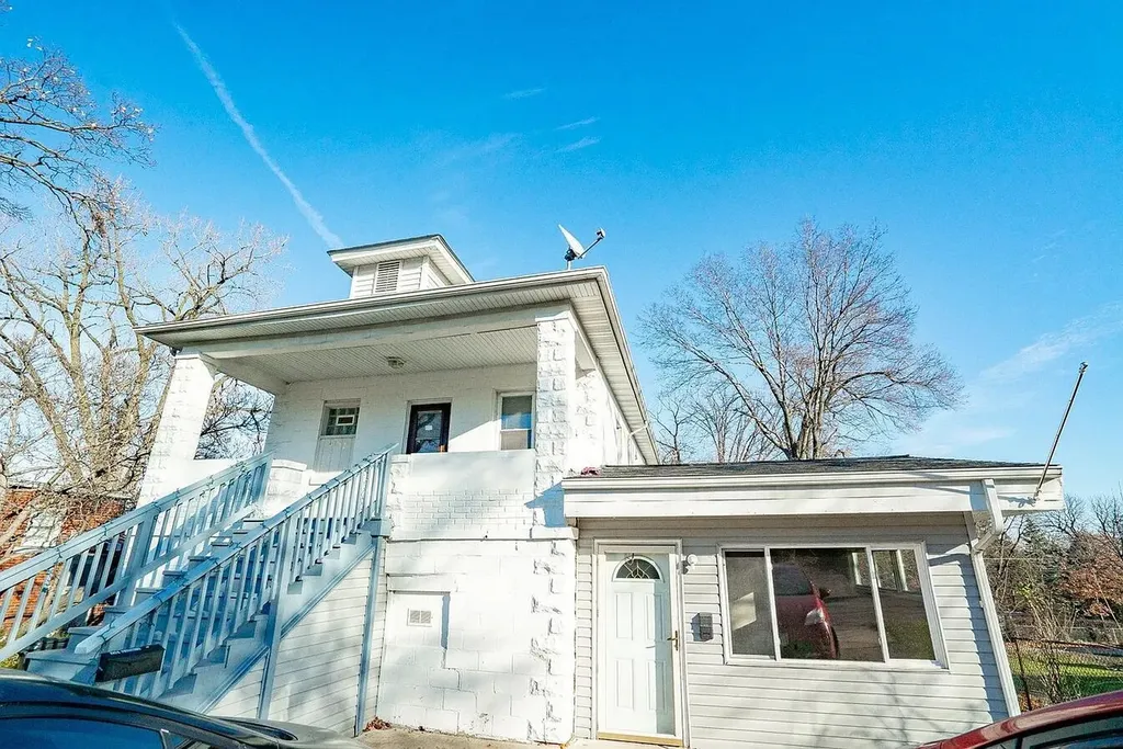 1312 Elizabeth Street Joliet IL 60435